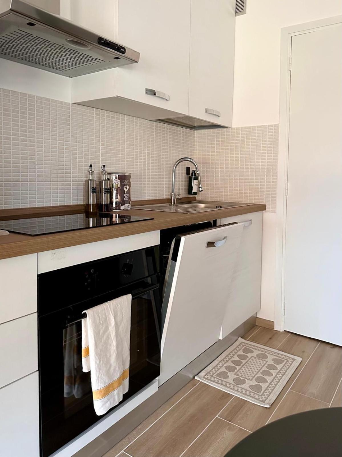 Studio Kialeo Pres De La Plage Avec Parking Roquebrune-Cap-Martin Exterior foto